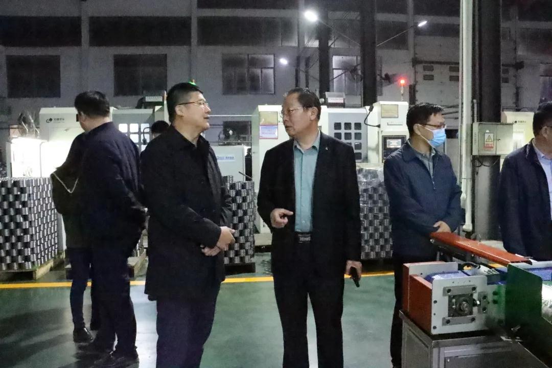 聊城市副主任王永民一行到访临清市轴承商会开展调研工作 聊城市副主任王永民一行到访临清市轴承商会开展调研工作