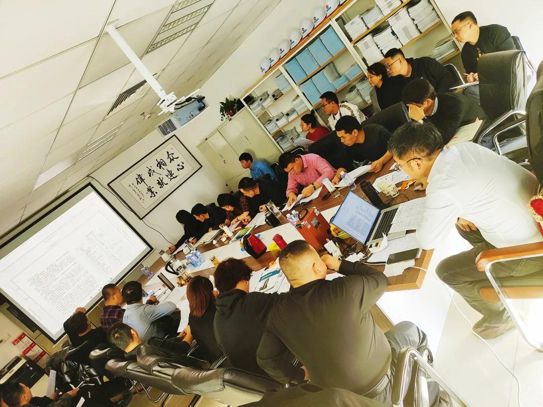 連成集團(tuán)內(nèi)蒙古分公司圍繞SPS智能型一體化預(yù)制泵站展開(kāi)培訓(xùn)會(huì)