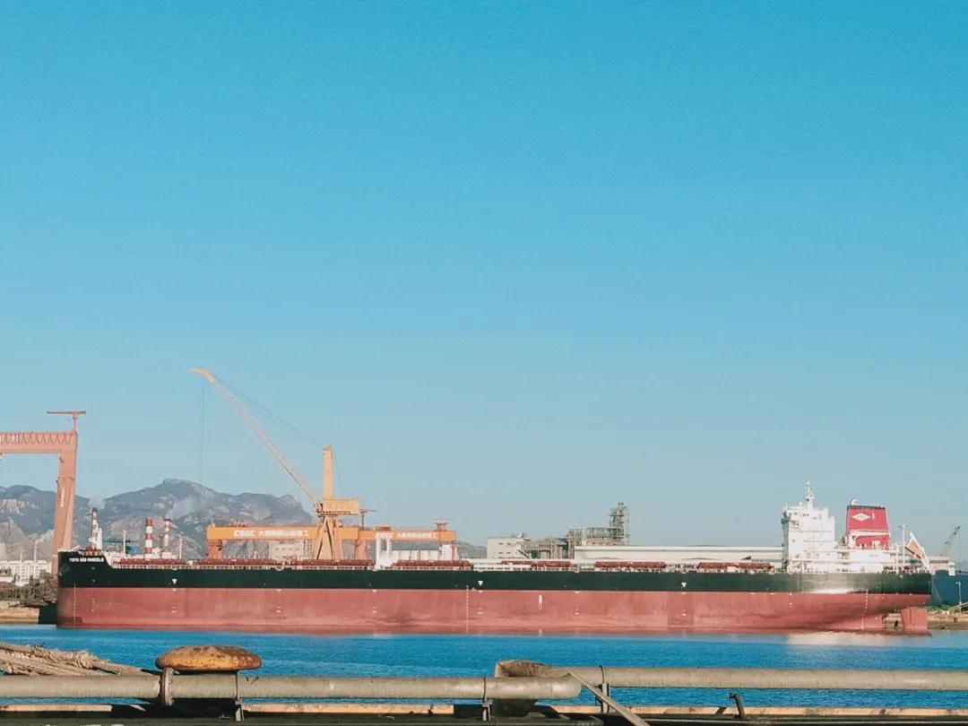 大船集團(tuán)：12萬噸散貨船3號船交付