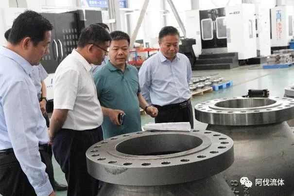 西海岸新区管委副主任谢龙目一行到阿伐流体控制有限公司调研 西海岸新区管委副主任谢龙目一行到阿伐流体控制有限公司调研