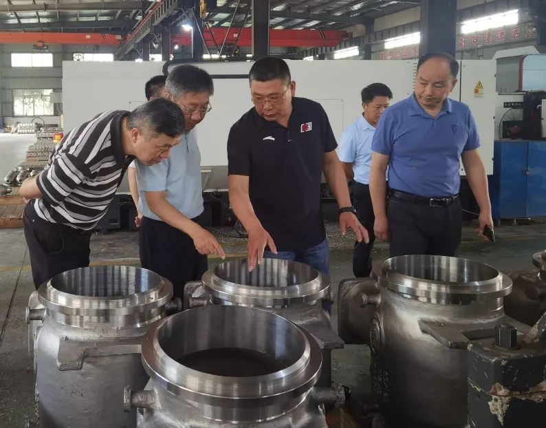 湖北省科技厅副厅长杜耘莅临泰和石化调研指导工作 湖北省科技厅副厅长杜耘莅临泰和石化调研指导工作