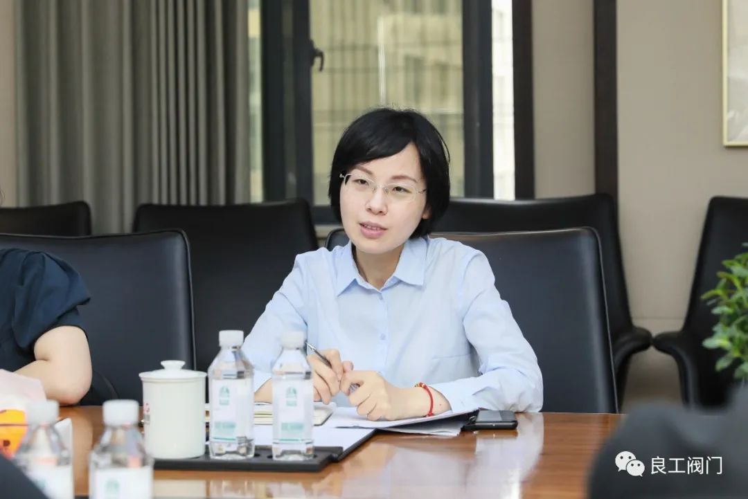 龍灣區(qū)副區(qū)長柯園園一行蒞臨良工閥門調研指導上市工作