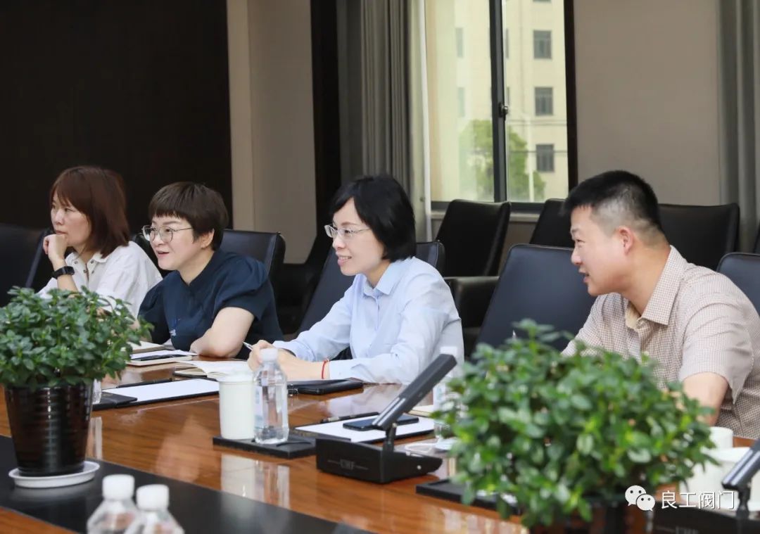 龍灣區(qū)副區(qū)長柯園園一行蒞臨良工閥門調研指導上市工作