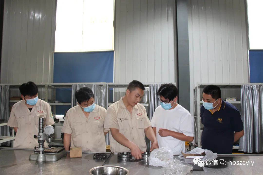 杭州客商再次到河北省轴研院开展机器人轴承研发对接 杭州客商再次到河北省轴研院开展机器人轴承研发对接