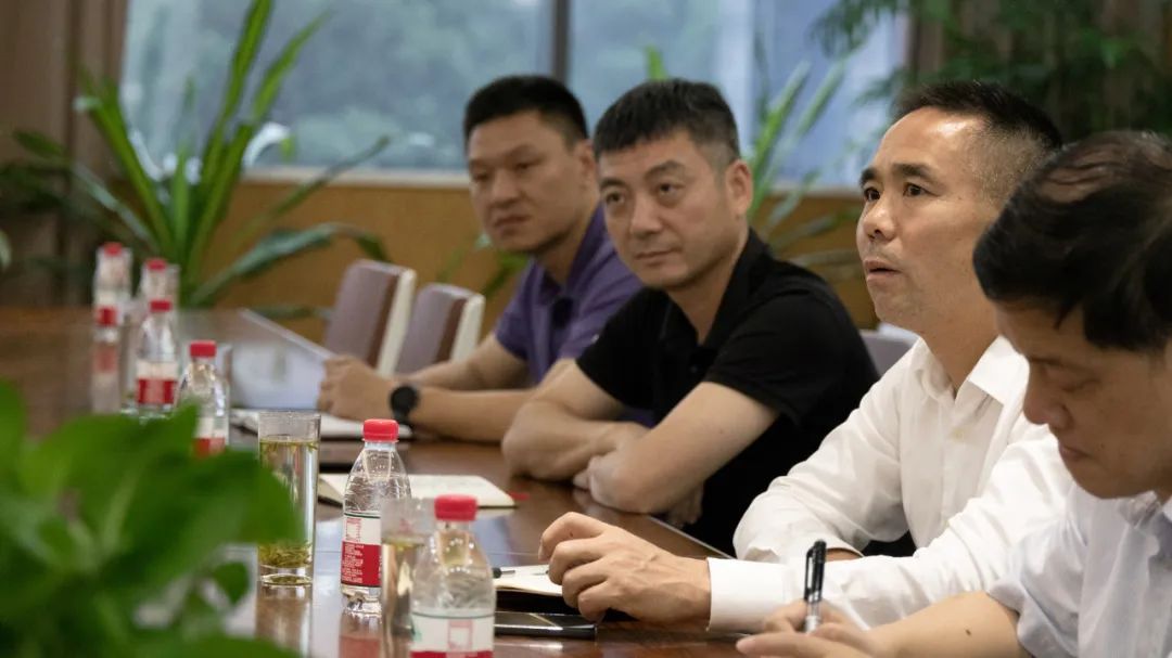 溫州市派協(xié)調(diào)指導(dǎo)組蒞臨宣達(dá)實(shí)業(yè)集團(tuán)開展助企服務(wù)活動(dòng)