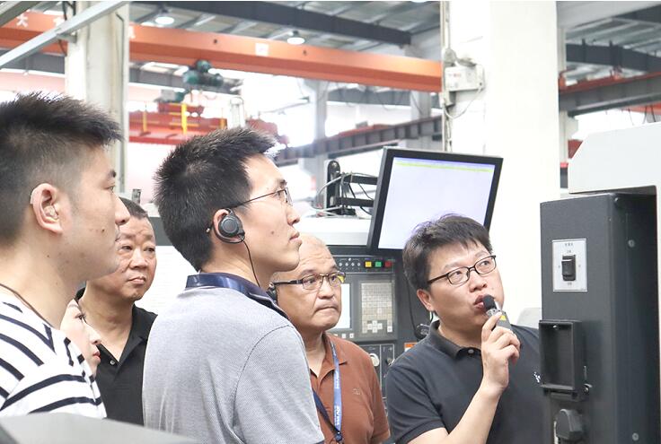 江苏省企业信息化协会走进安特威阀门参观交流 江苏省企业信息化协会走进安特威阀门参观交流