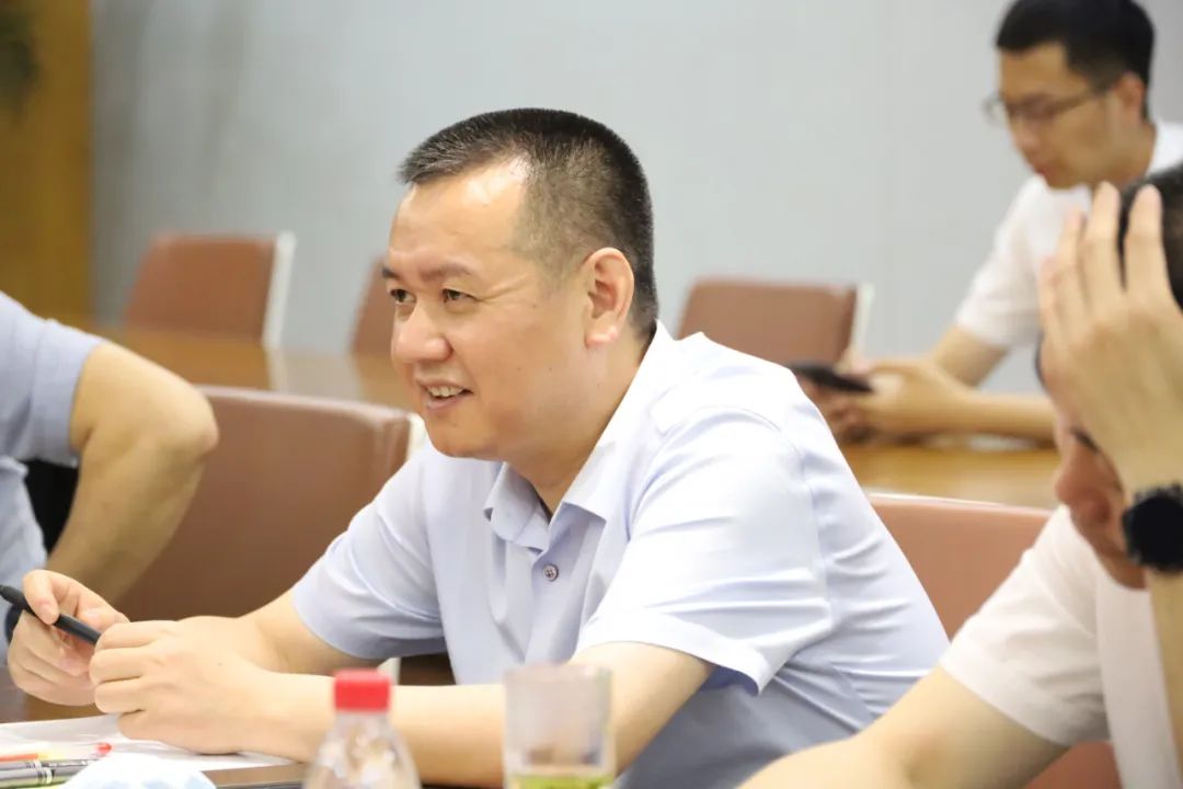 永嘉縣縣長吳呈錢蒞臨宣達實業(yè)集團指導調(diào)研