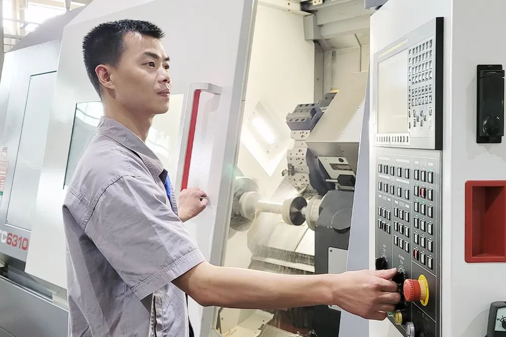 重庆水泵公司李果:弘扬工匠精神 立足岗位攻坚 重庆水泵公司李果:弘扬工匠精神 立足岗位攻坚