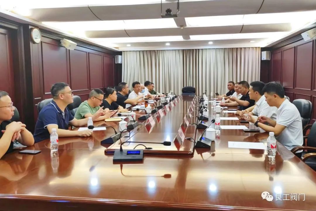 良工閥門集團(tuán)一行應(yīng)邀赴文成縣就總部擬遷址計(jì)劃開展考察調(diào)研工作