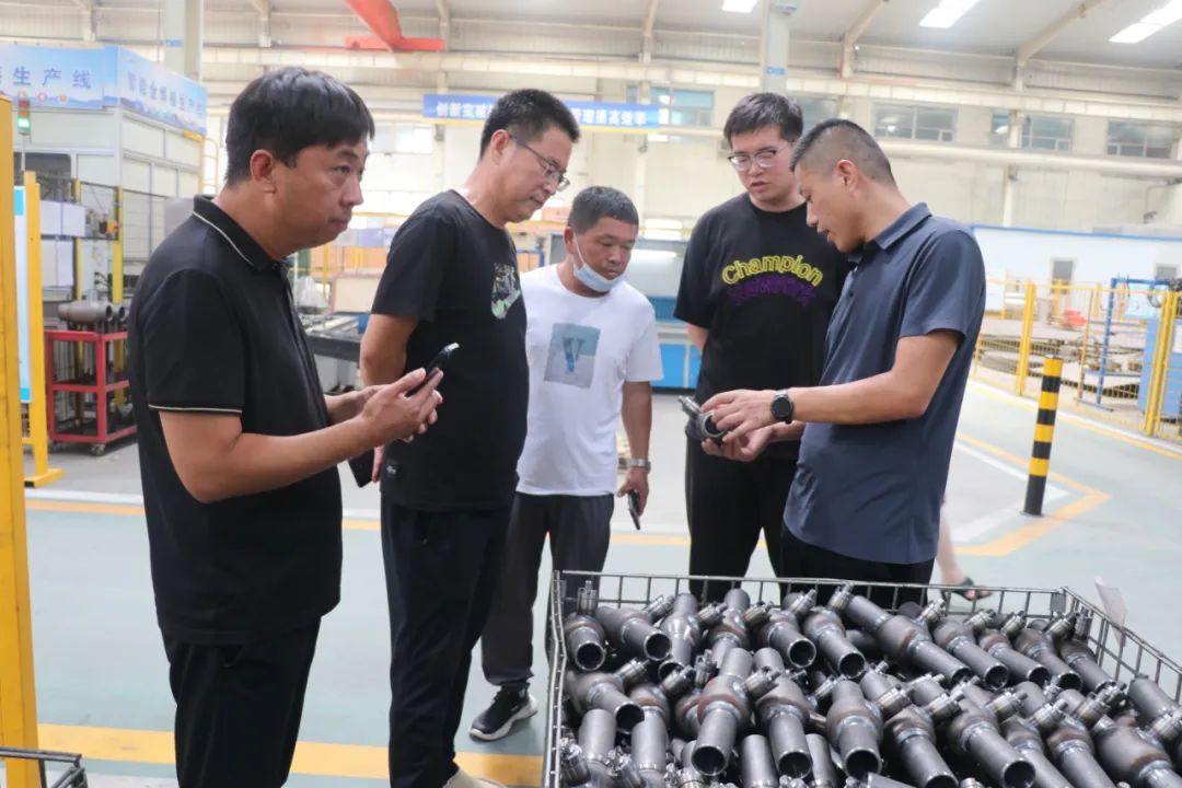 承德华净热力有限公司莅临河北同力阀门参观考察 承德华净热力有限公司莅临河北同力阀门参观考察