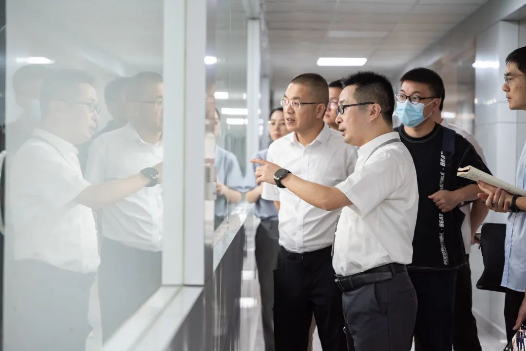 溫州市經(jīng)信局副局長一行來訪嘉利特荏原泵業(yè)調(diào)研指導