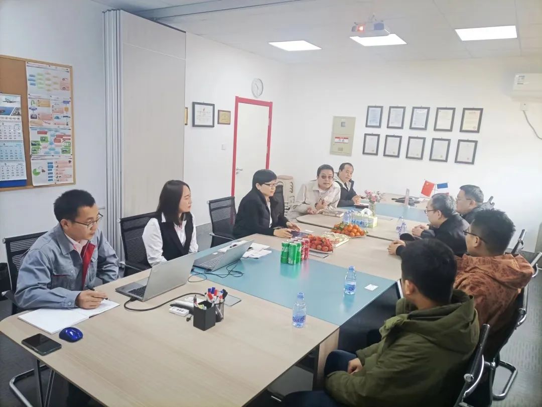大连华邦化学公司莅临美嘉诺阀门进行订单前工厂检验
