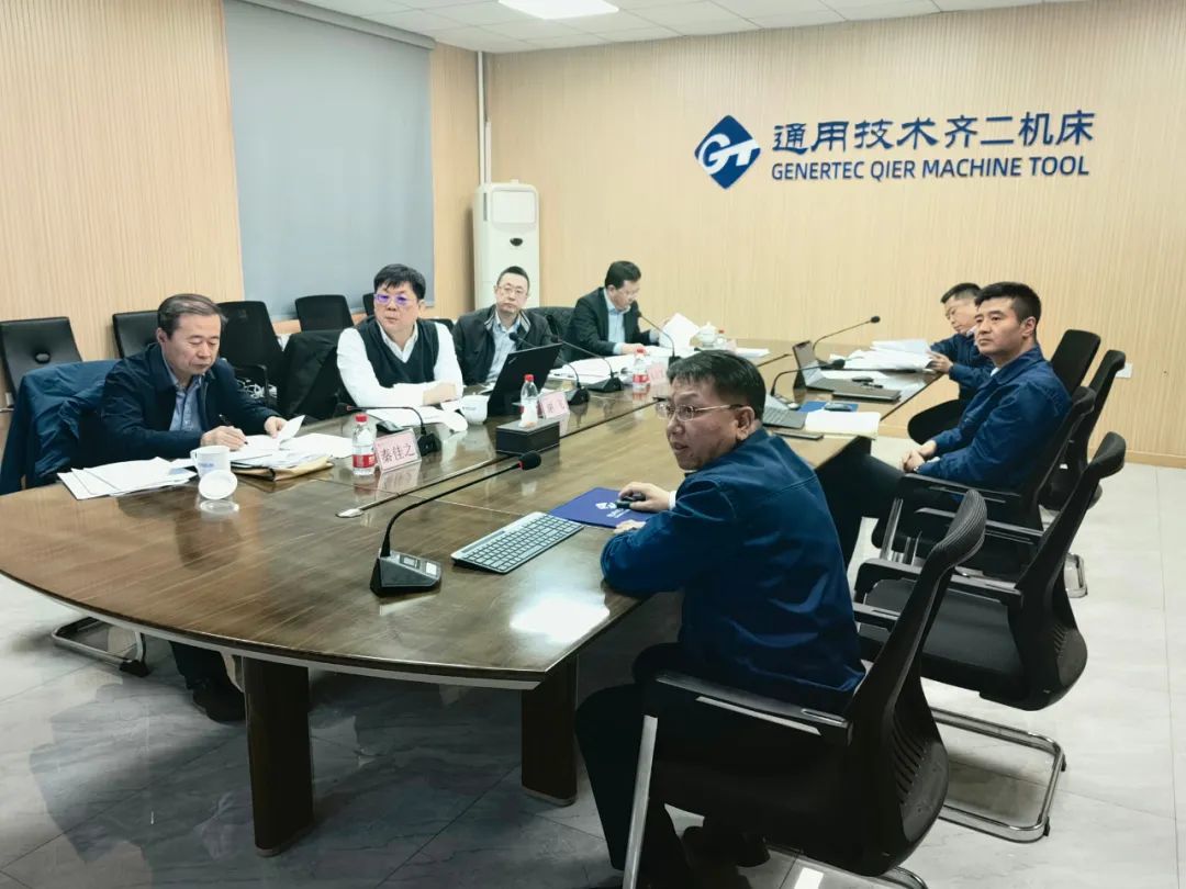 齐二机床外部董事、监事会主席来企调研指导工作 齐二机床外部董事、监事会主席来企调研指导工作