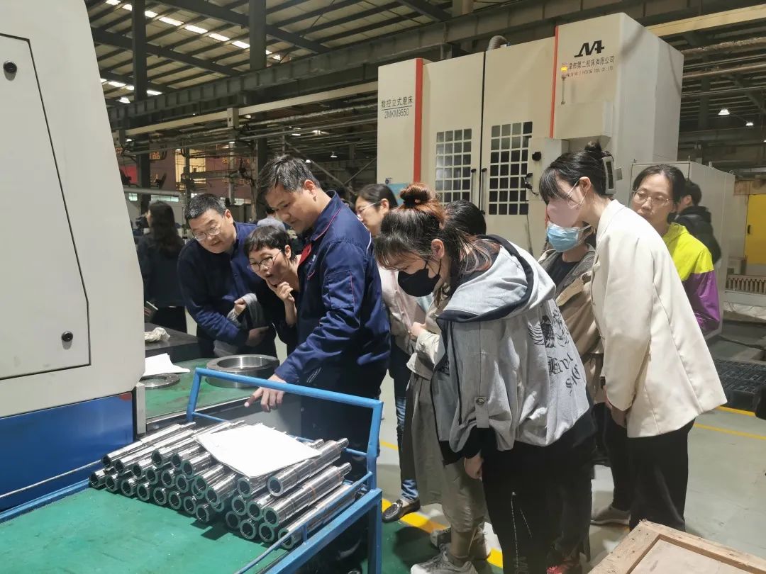 轴研所与中机合作开展“转•贸”高质量发展党建共建活动 轴研所与中机合作开展“转•贸”高质量发展党建共建活动
