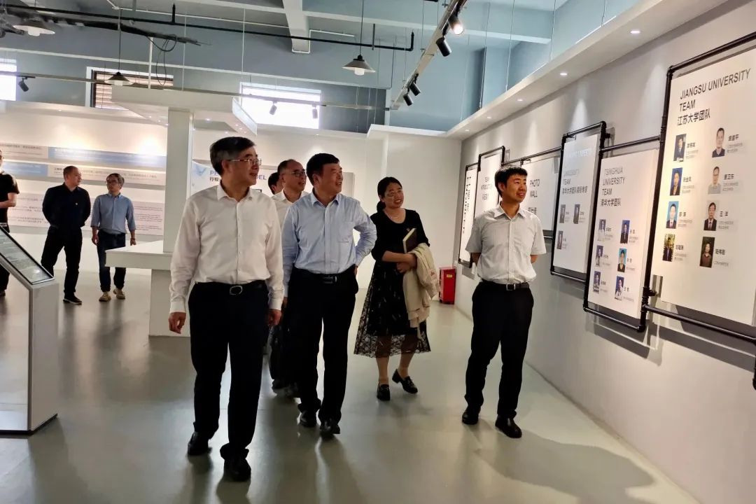 校党委书记袁寿其调研温岭市泵阀产业集群
