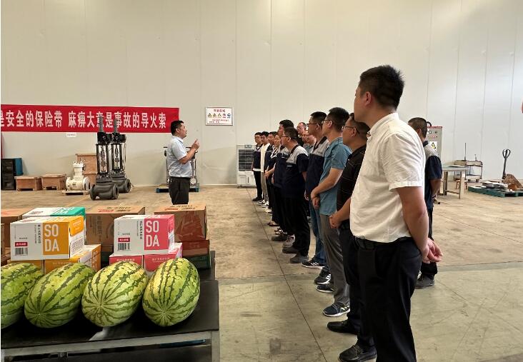 西安航天远征流体控制:高温慰问送清凉 凝心聚力共前进 西安航天远征流体控制:高温慰问送清凉 凝心聚力共前进