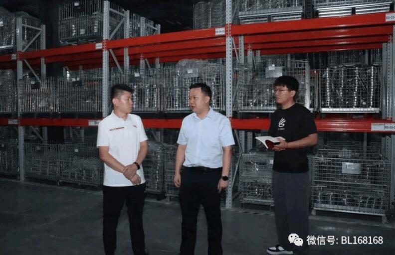 烟店镇党委书记于繁昌到山东华工轴承开展调研 烟店镇党委书记于繁昌到山东华工轴承开展调研