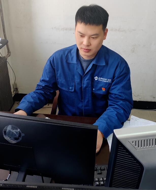 通用技术齐二机床:岗位学雷锋 争做好员工 通用技术齐二机床:岗位学雷锋 争做好员工