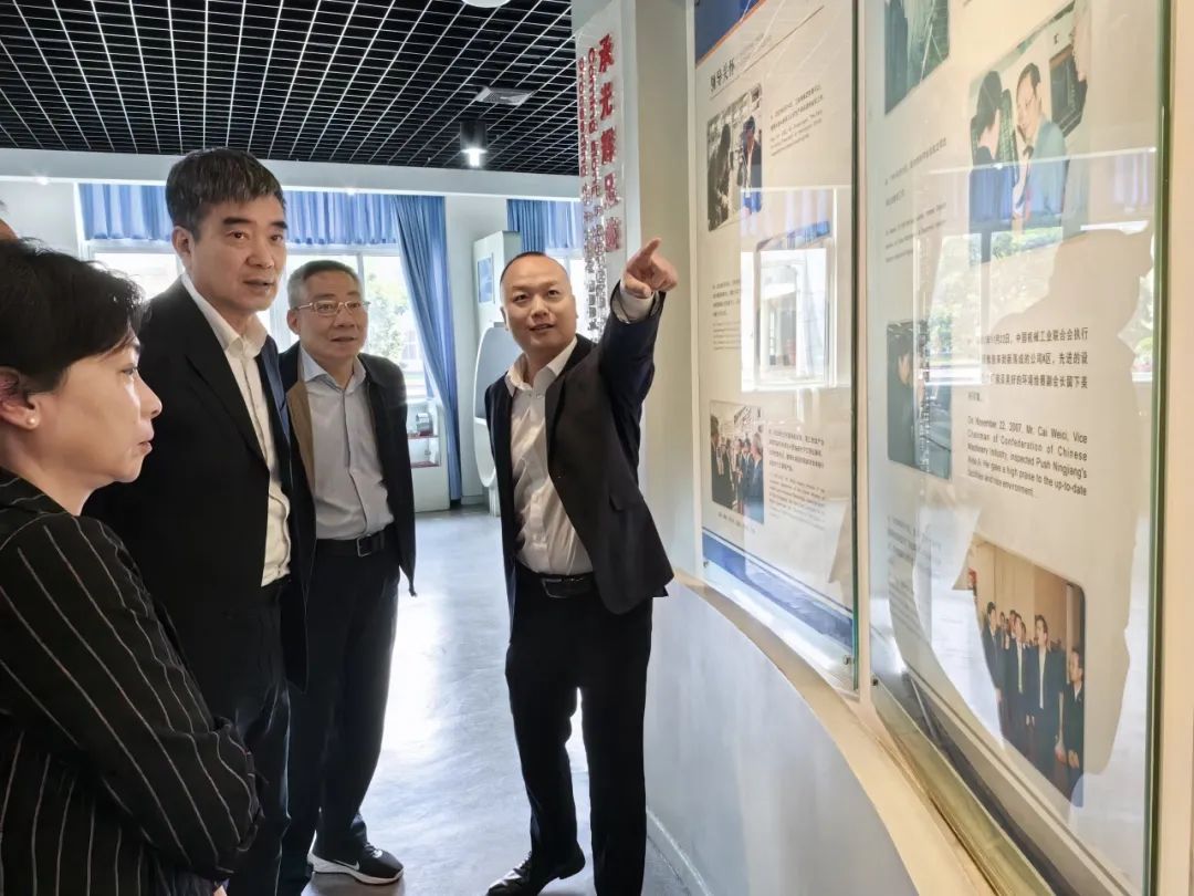 中国机械工业联合会总经济师叶定达一行莅临宁江机床调研指导 中国机械工业联合会总经济师叶定达一行莅临宁江机床调研指导