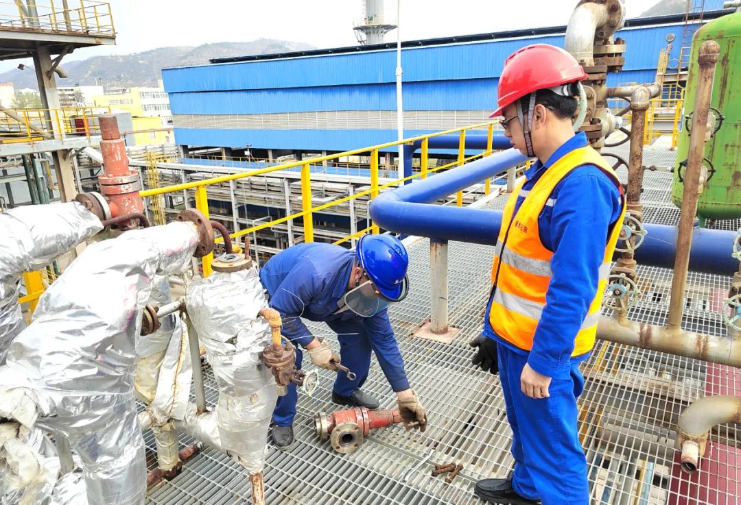 延长石油永坪炼油厂完成160台安全阀校验工作 延长石油永坪炼油厂完成160台安全阀校验工作