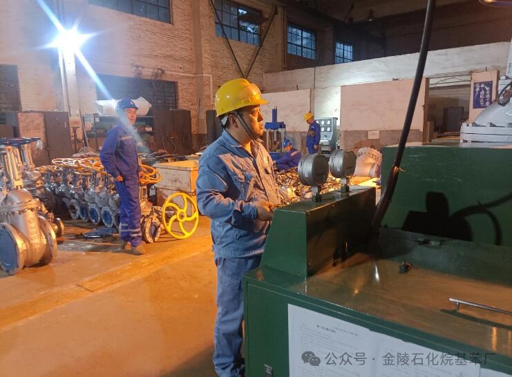 金陵石化检维修中心圆满完成大修项目阀门试压工作 金陵石化检维修中心圆满完成大修项目阀门试压工作