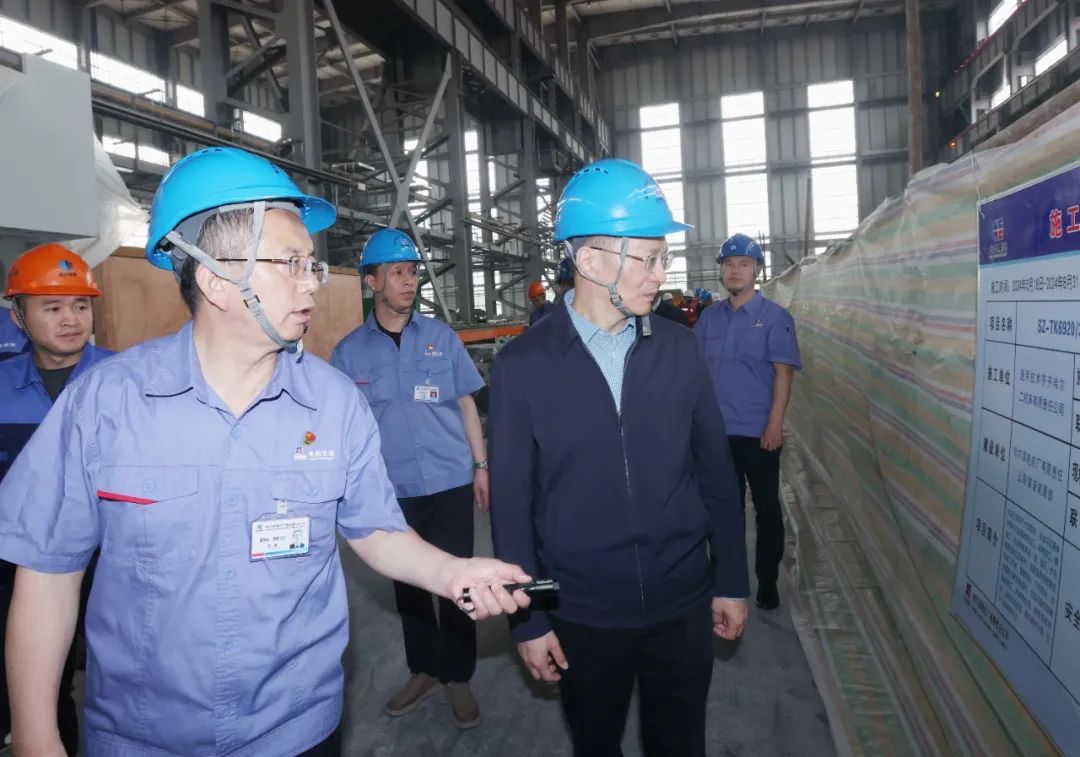 哈电集团总经理、党委副书记黄伟到电机公司、动装公司检查指导安全生产工作 哈电集团总经理、党委副书记黄伟到电机公司、动装公司检查指导安全生产工作