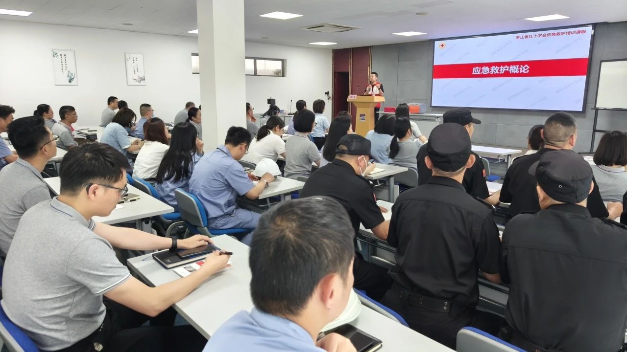 嘉利特荏原泵業公司開展急救理論及實操培訓