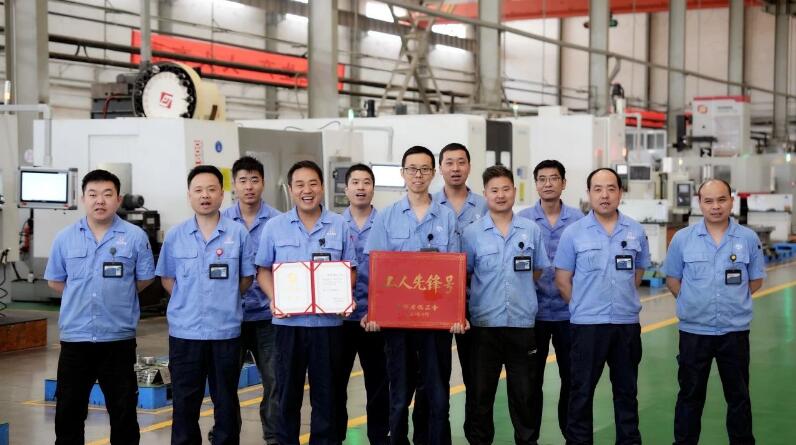 西安泵阀总厂有限公司生产三部特材数控班被命名为陕西省“工人先锋号” 西安泵阀总厂有限公司生产三部特材数控班被命名为陕西省“工人先锋号”