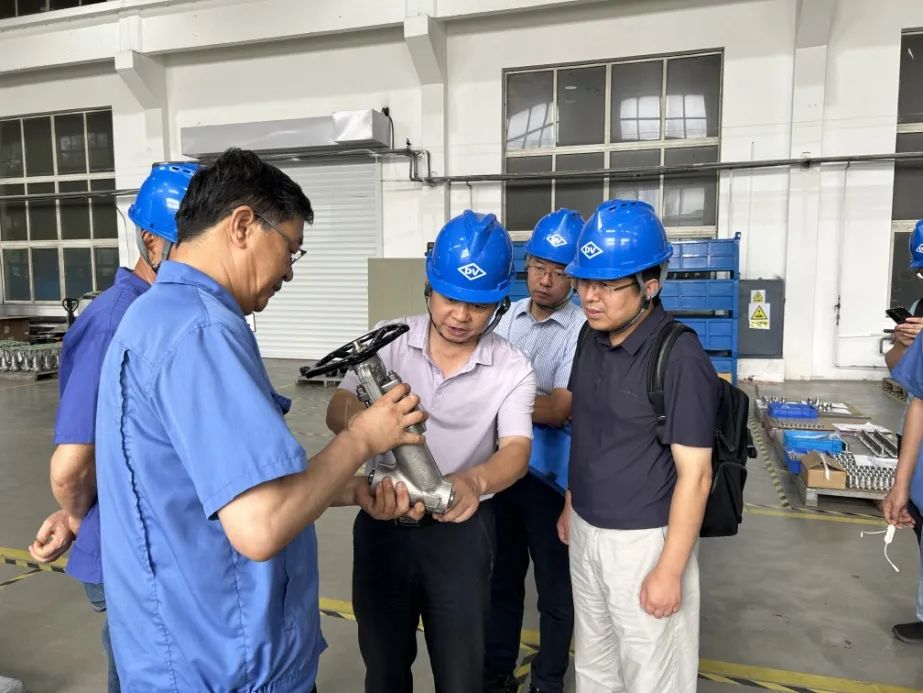 生态环境部一行到大连大高阀门股份调研交流 生态环境部一行到大连大高阀门股份调研交流