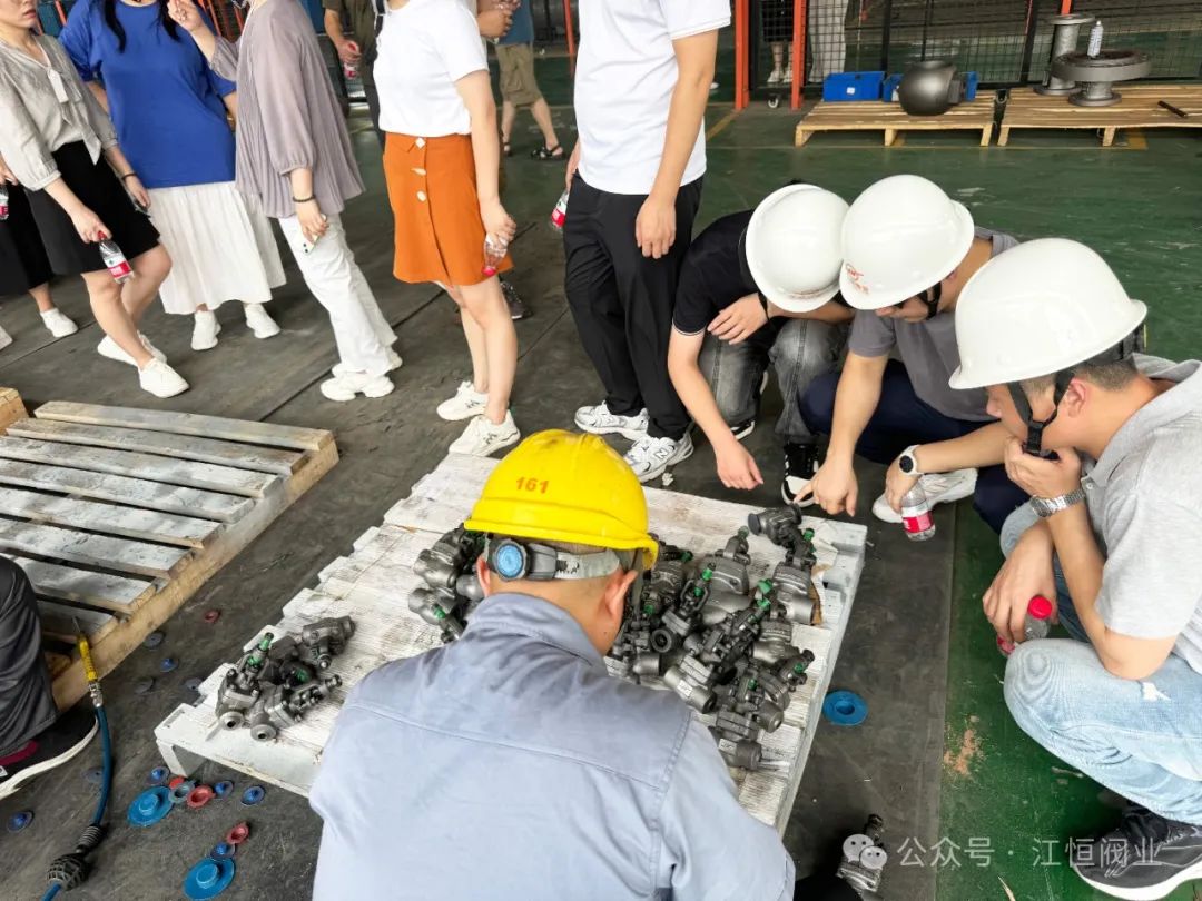 杭州天之仪公司莅临江恒阀业考察交流 杭州天之仪公司莅临江恒阀业考察交流