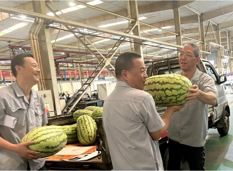 宁江机床:夏日送清凉,关怀暖人心 宁江机床:夏日送清凉,关怀暖人心