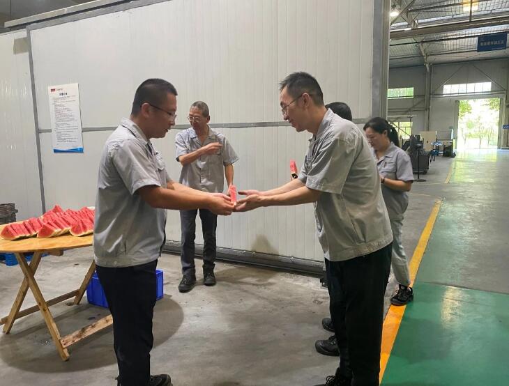 宁江机床:夏日送清凉,关怀暖人心 宁江机床:夏日送清凉,关怀暖人心