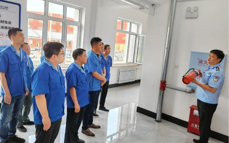齐二机床开展全员消防设施器材现场教学培训 齐二机床开展全员消防设施器材现场教学培训
