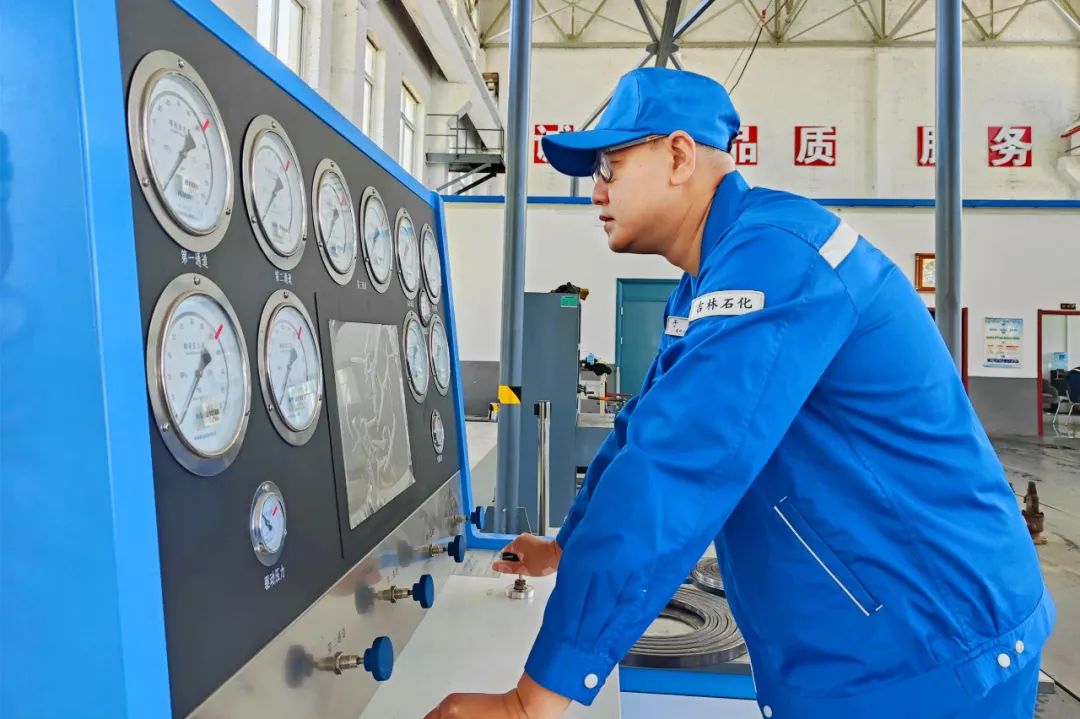 吉林石化特種閥門修復校驗中心承接近4000臺新項目安全閥校驗任務