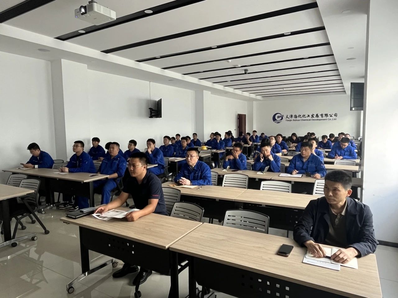 渤化e采平台联合渤化发展开展第二次阀门技术培训 渤化e采平台联合渤化发展开展第二次阀门技术培训