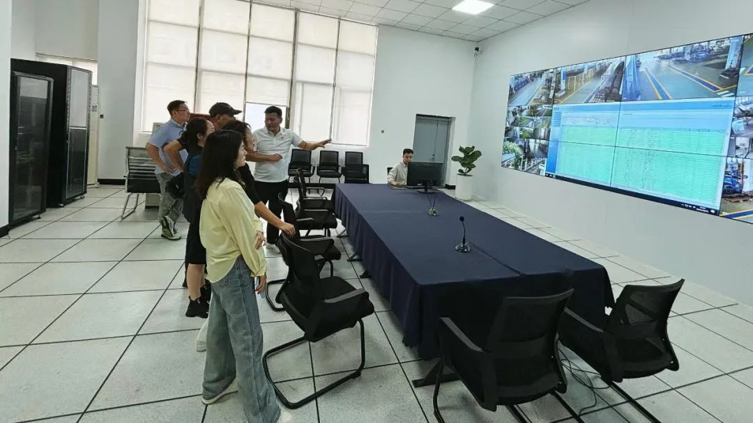 四川省阀门行业协会的领导和专家来温州金鑫生化阀门考察交流 四川省阀门行业协会的领导和专家来温州金鑫生化阀门考察交流