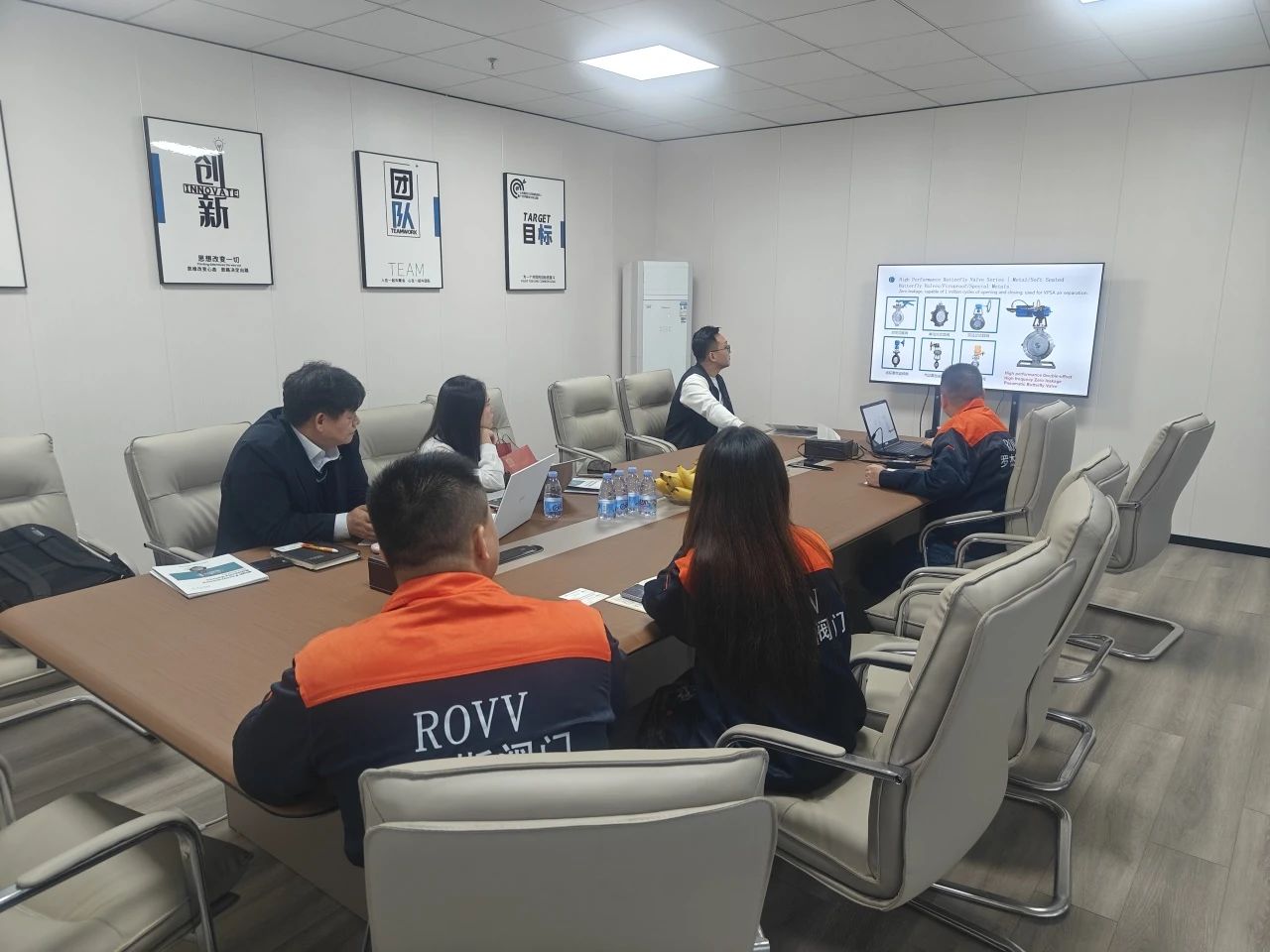 韩国客户参访上海罗杰斯阀门:见证卓越制造与精益流程 韩国客户参访上海罗杰斯阀门:见证卓越制造与精益流程