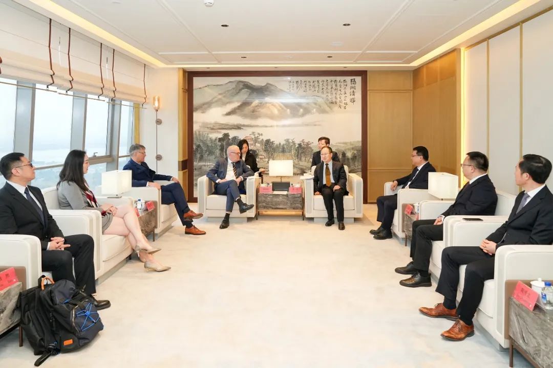 常熟市委书记虞伟会见格兰富高层 常熟市委书记虞伟会见格兰富高层