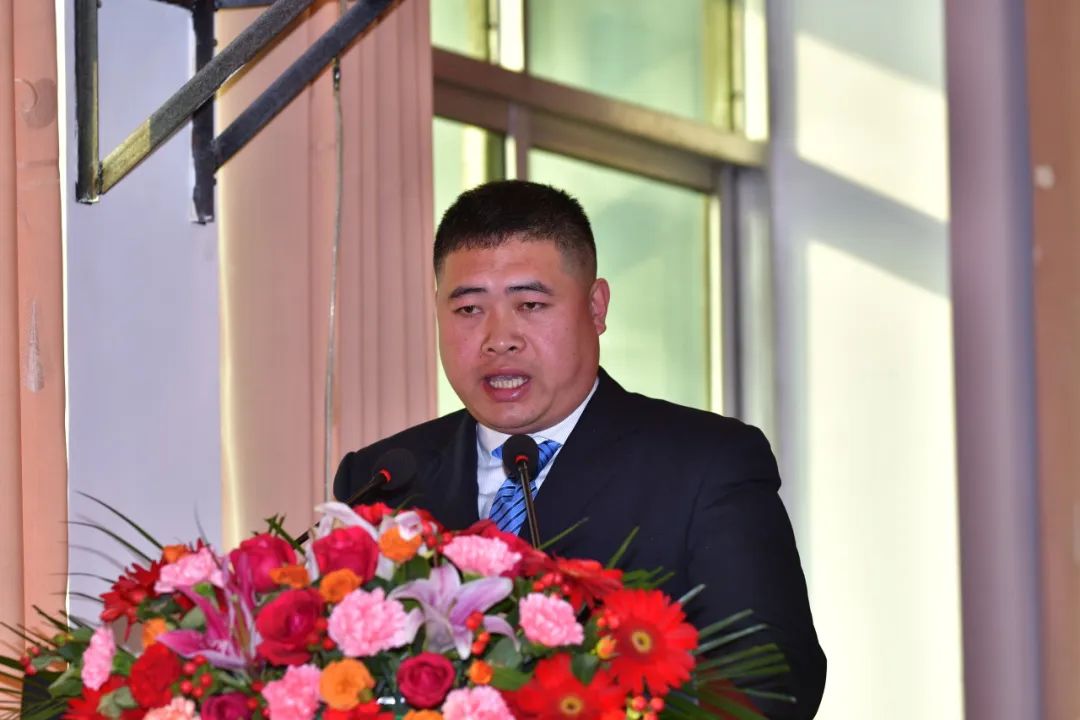 飞龙股份公司隆重召开2025年工作会议 飞龙股份公司隆重召开2025年工作会议