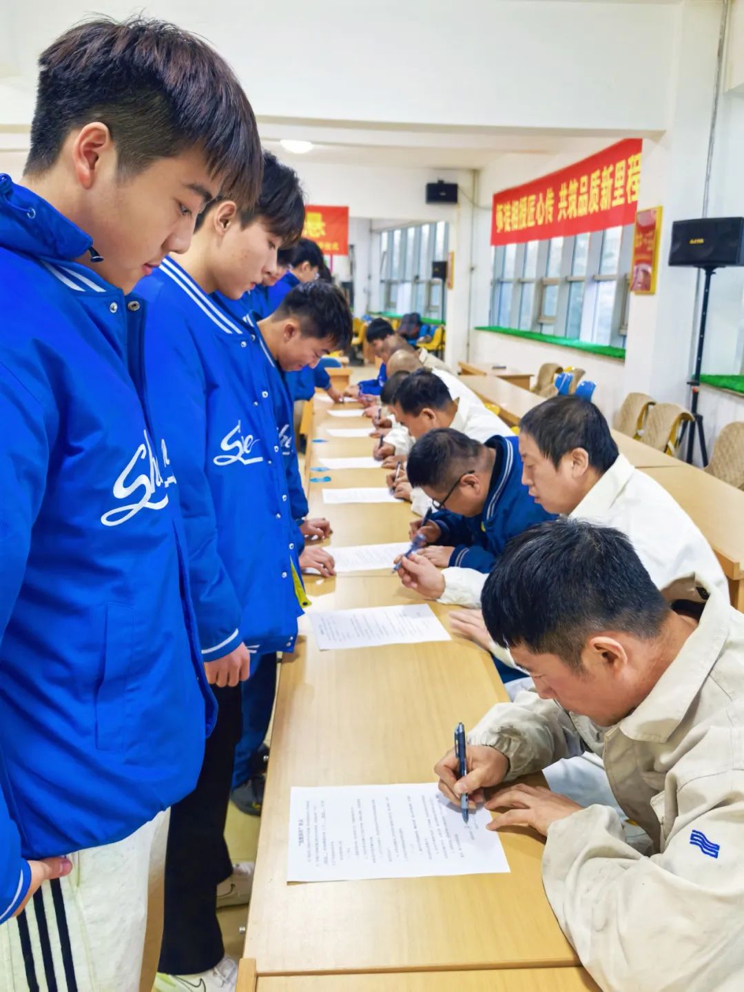 匠心传承,沈鼓集团结构车间举行师徒结对启动会 匠心传承,沈鼓集团结构车间举行师徒结对启动会