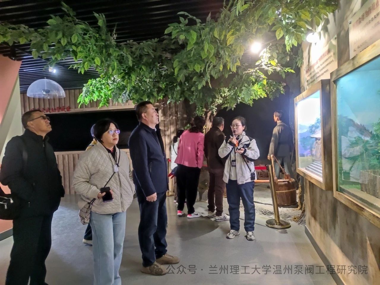 参观中国工农红军挺进师纪念馆 参观中国工农红军挺进师纪念馆