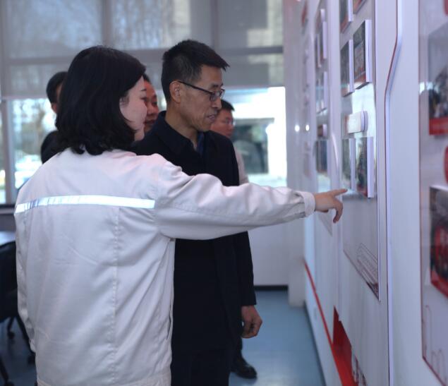 西安市總工會領導到中車永濟電機公司調研慰問