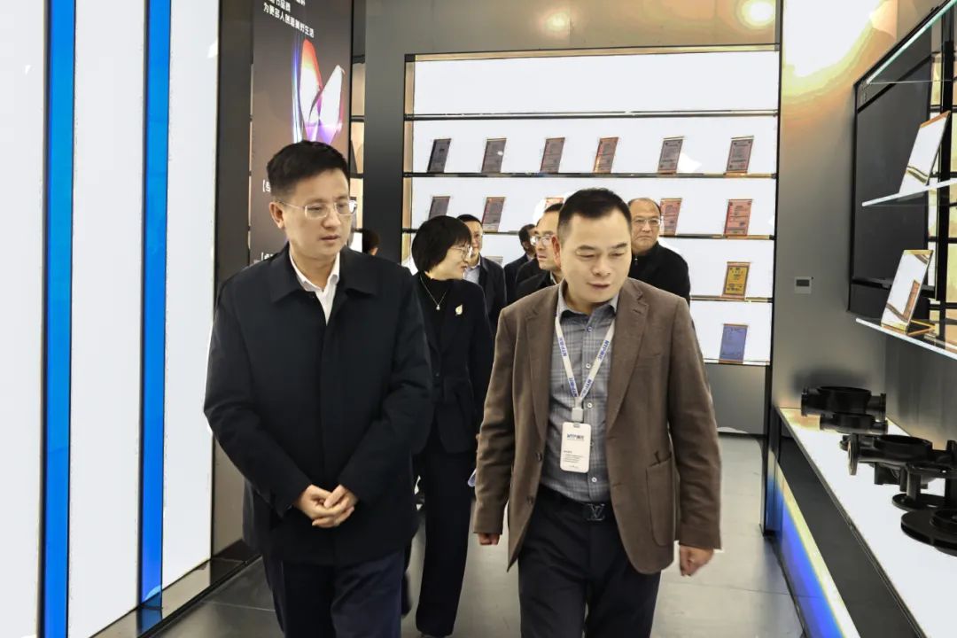 德清縣委書記領導一行走進南元泵業開展實地調研