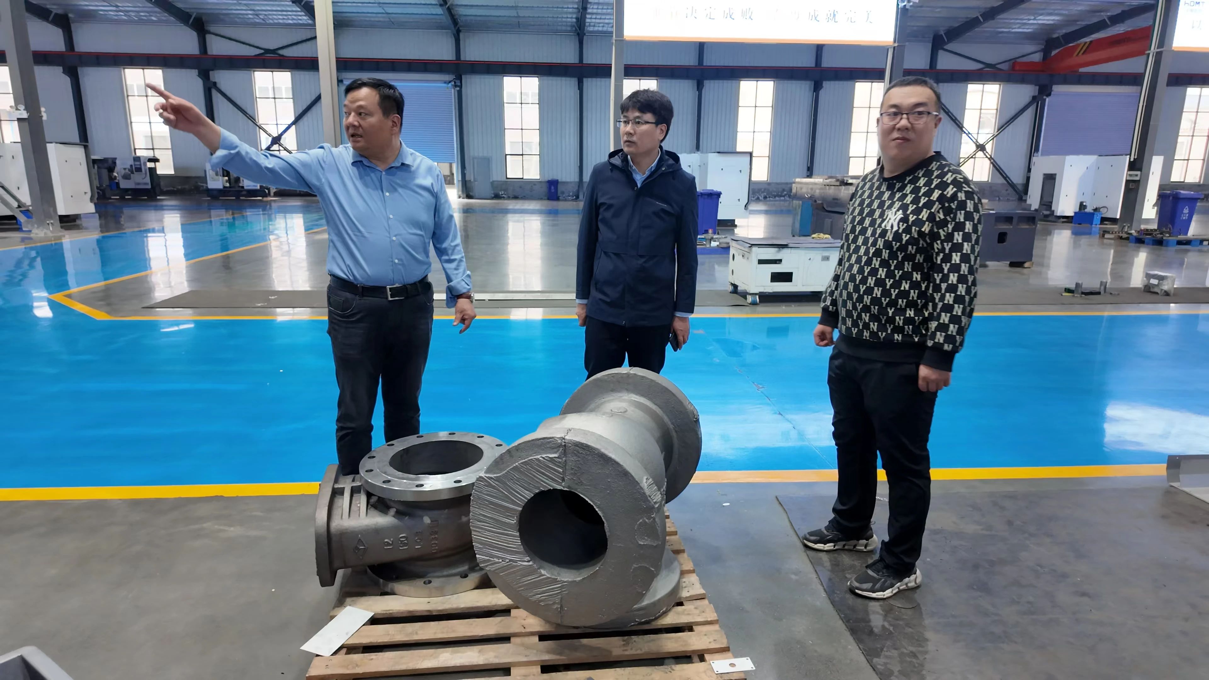 中国通用技术集团沈阳机床王海波来华电数控参观指导 中国通用技术集团沈阳机床王海波来华电数控参观指导