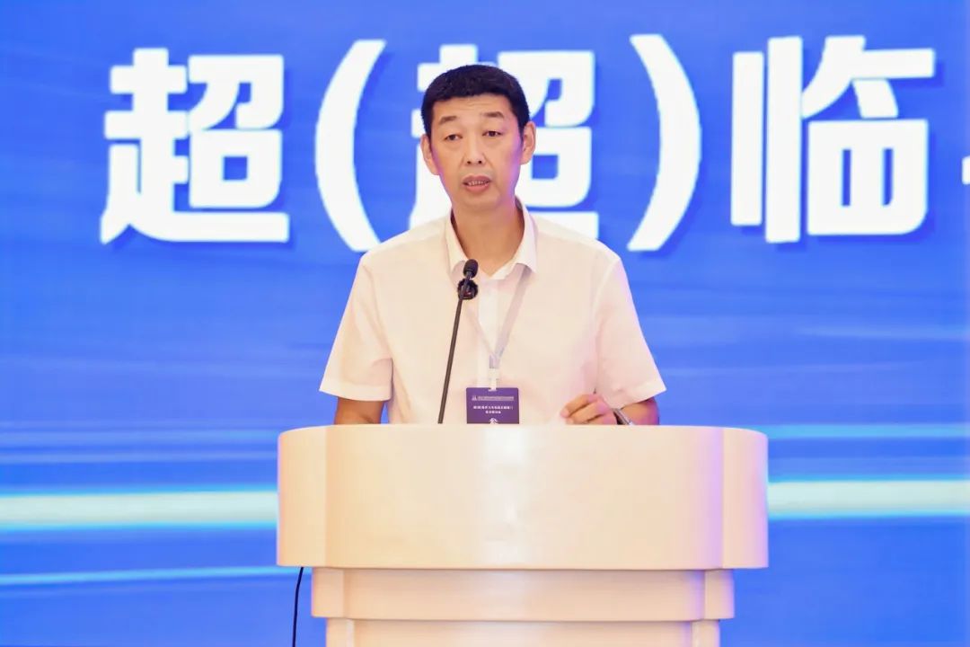 哈电股份副总裁陈冬石致辞。 哈电股份副总裁陈冬石致辞。